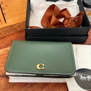 Coach Green Leather Essential Slim Card Case